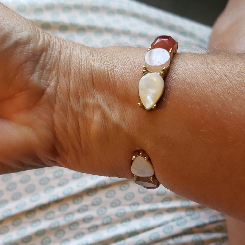 White House Black Market Gold Cuff Bracelet with Pink and Cream Beads NWT